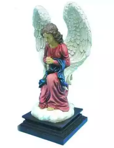 Rukoileva enkeli 58 cm alustalla